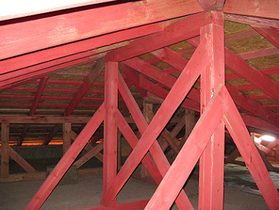 Конструкция крыши надежно защищена антипиреном